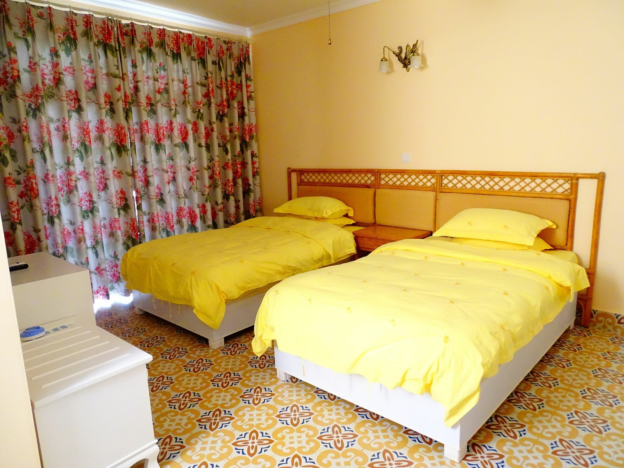 Venus Garden Hotel Санья Экстерьер фото